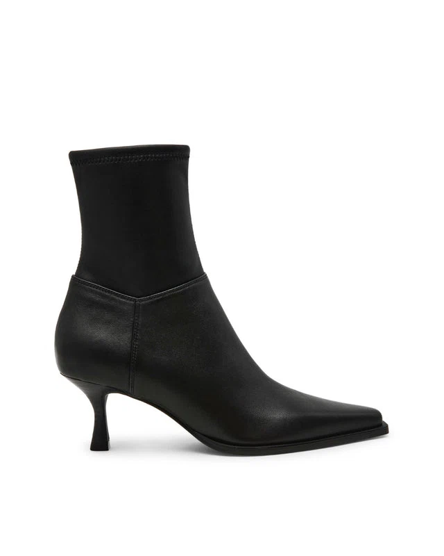 STASIA BLACK